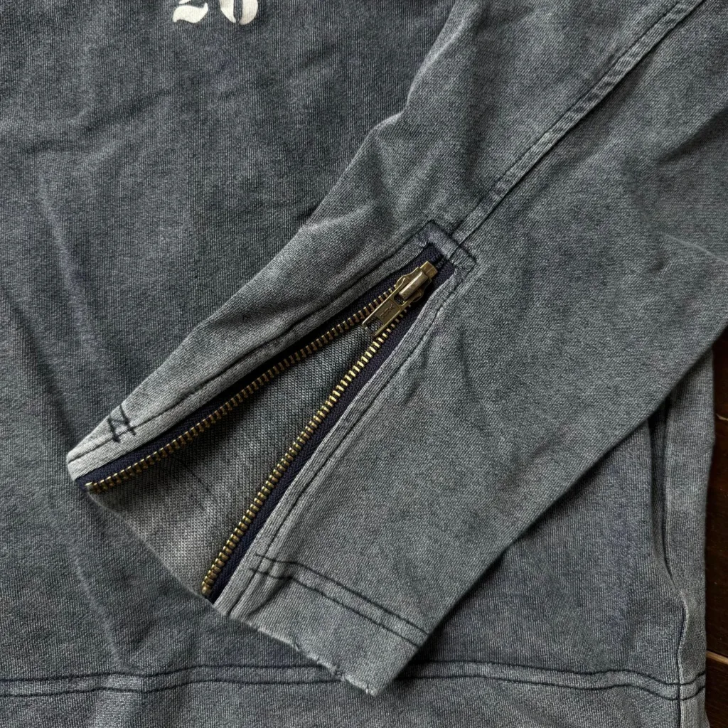 Sleeve Zip