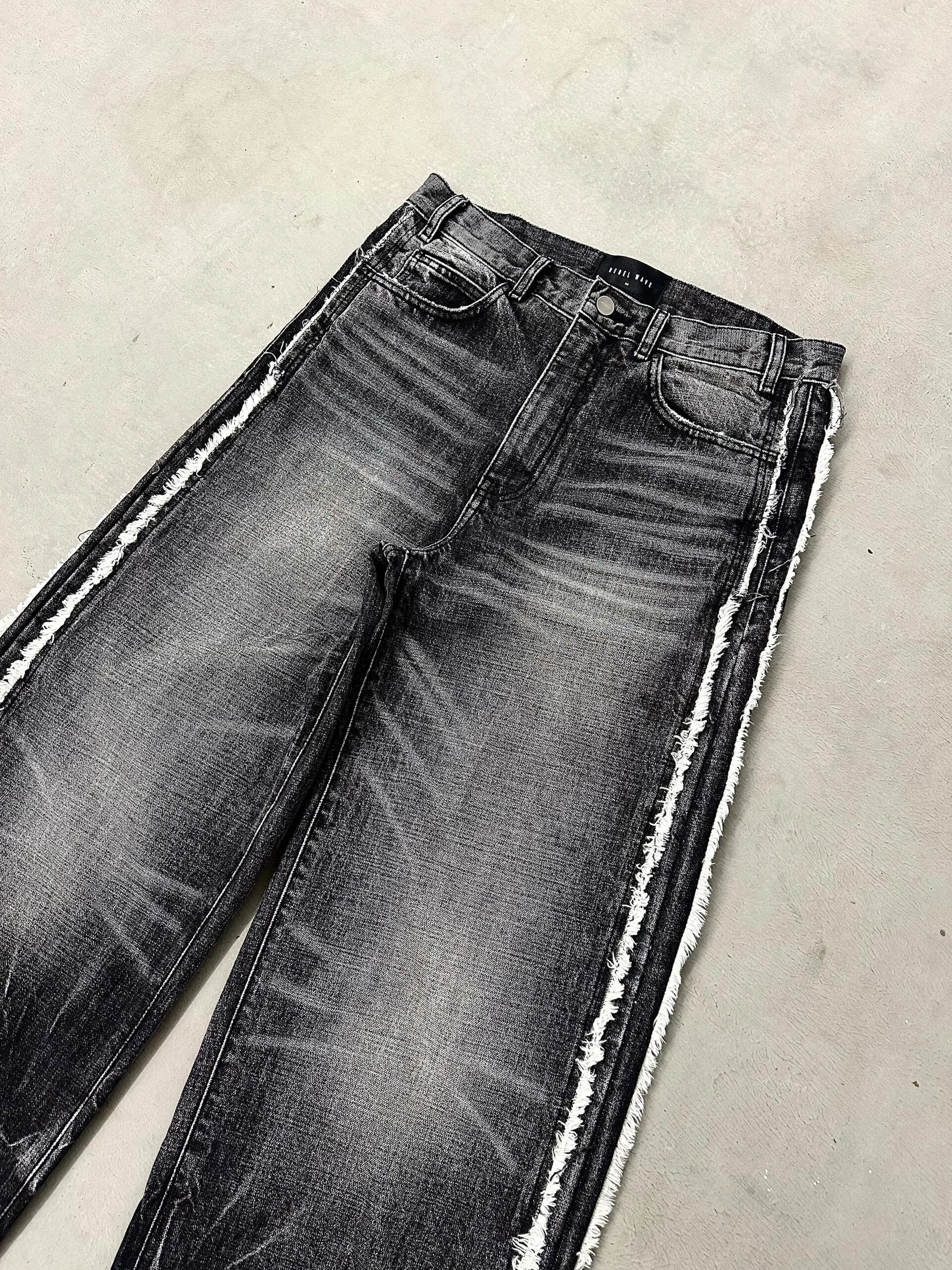 Waist Detail