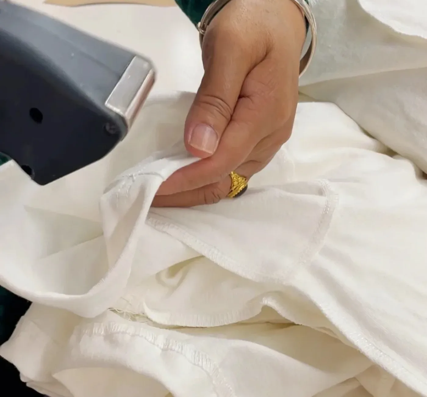 服装后整工序有哪些？左滑！_2_和绰制衣_来自小红书网页版_副本